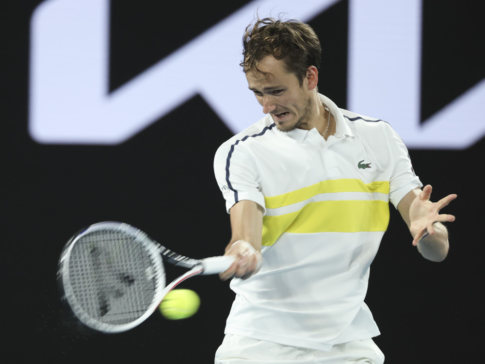 包含世界网球队强势澳大利亚网球队，梅德韦杰夫高光表现的词条