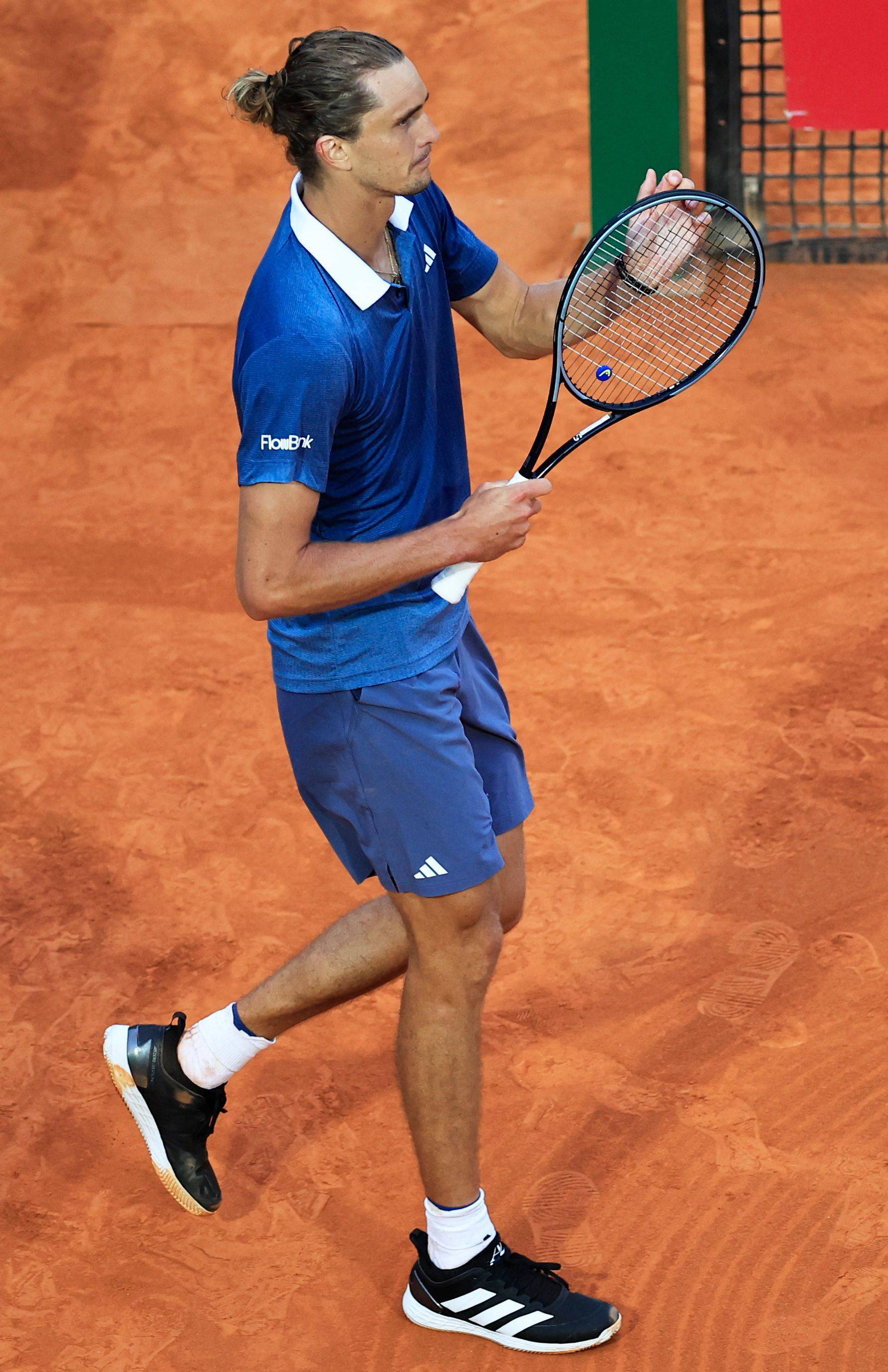 世界网球队横扫法国网球队，兹维列夫惊艳世界的简单介绍