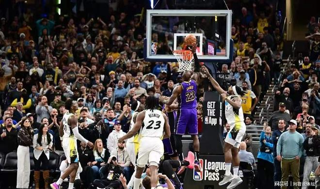 国王绝杀篮网，拉文三分雨点燃全场的简单介绍