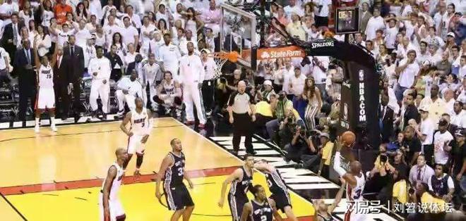 国王绝杀篮网，拉文三分雨点燃全场的简单介绍