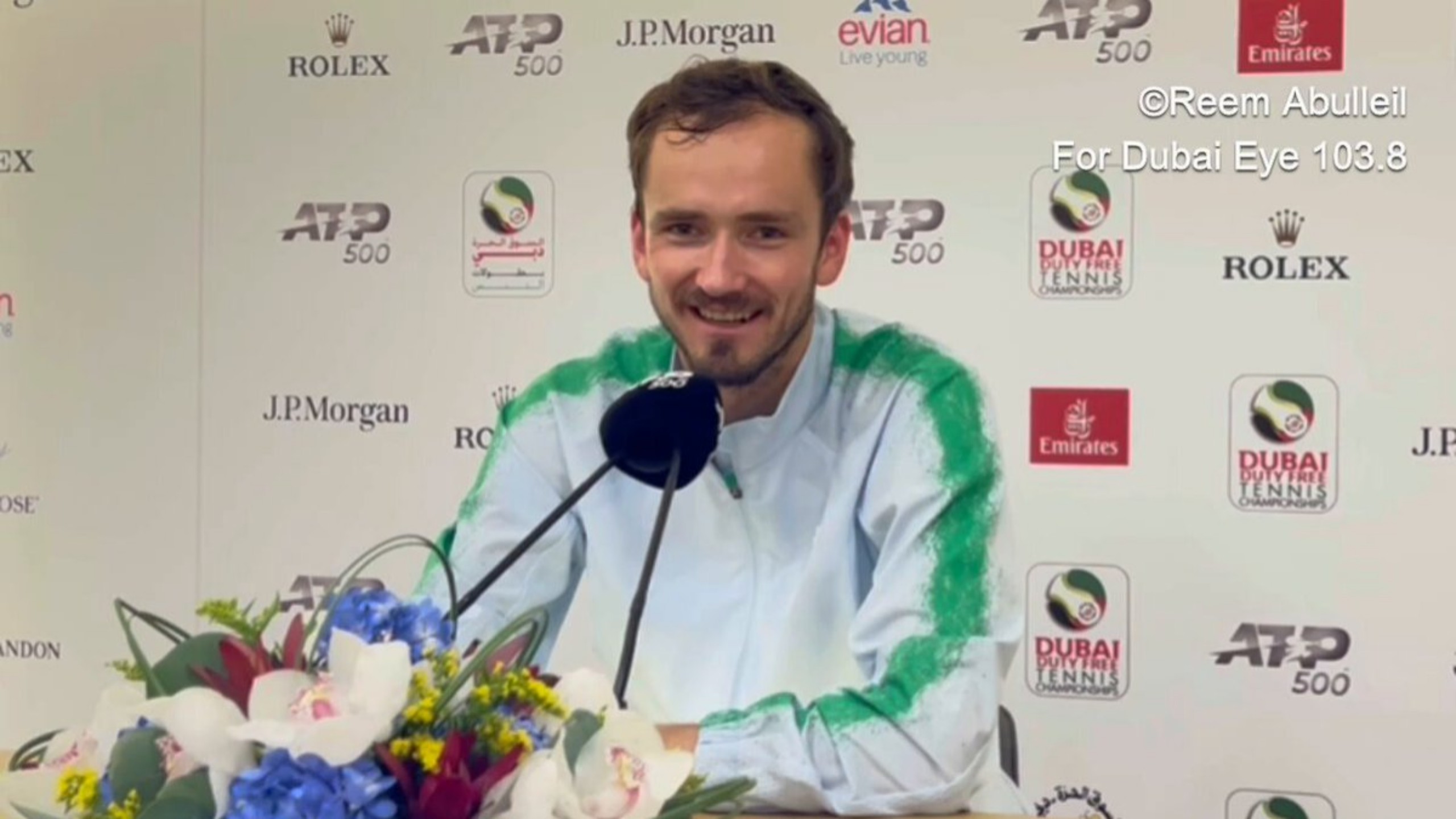 世界网球队力克美国网球队，梅德韦杰夫三分雨点燃全场的简单介绍