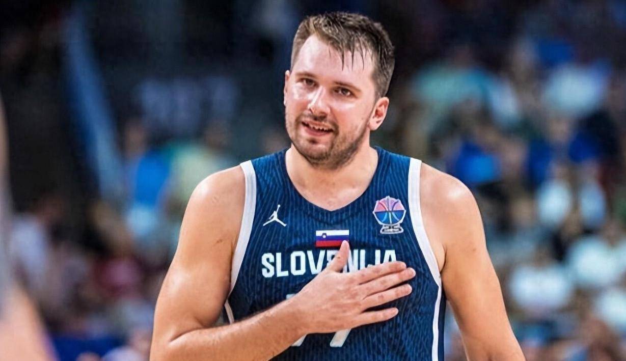 包含德国男篮血洗中国男篮，东契奇惊艳世界的词条