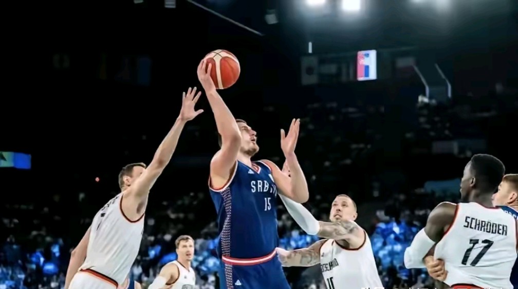 包含法国男篮横扫意大利男篮，约基奇统治全场的词条