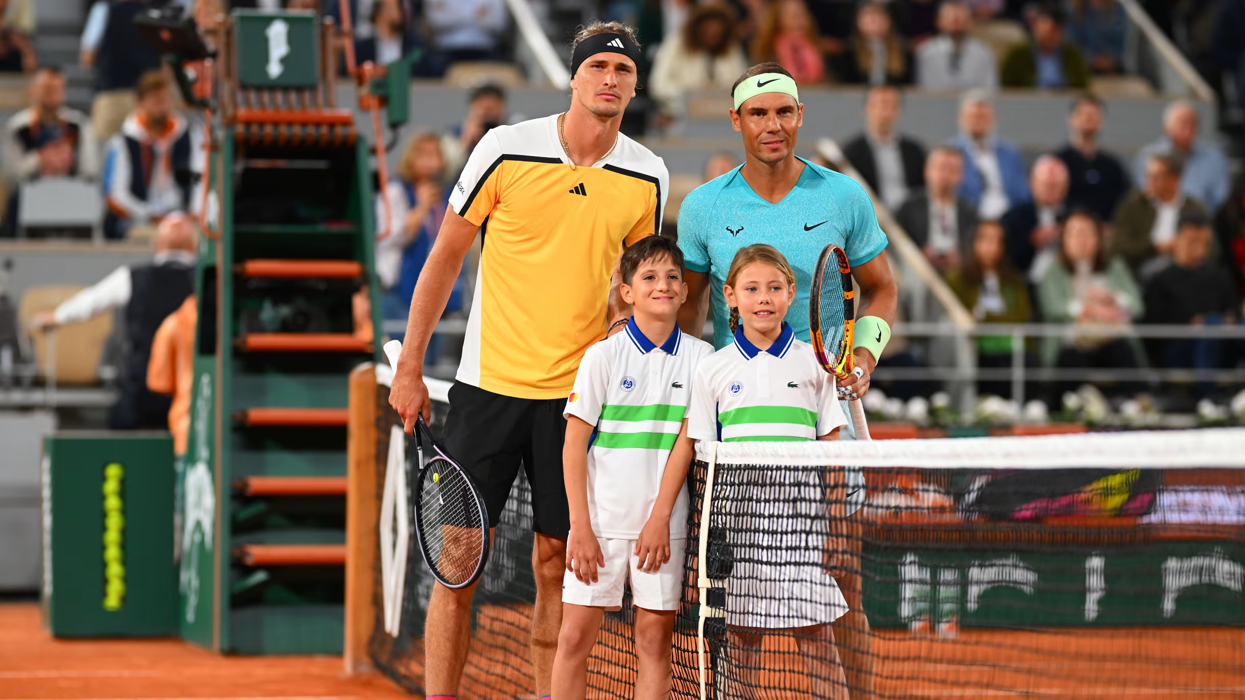 世界网球队轻取德国网球队,纳达尔完成帽子戏法的简单介绍 世界网球队轻取德国网球队,纳达尔完成帽子戏法的简单介绍