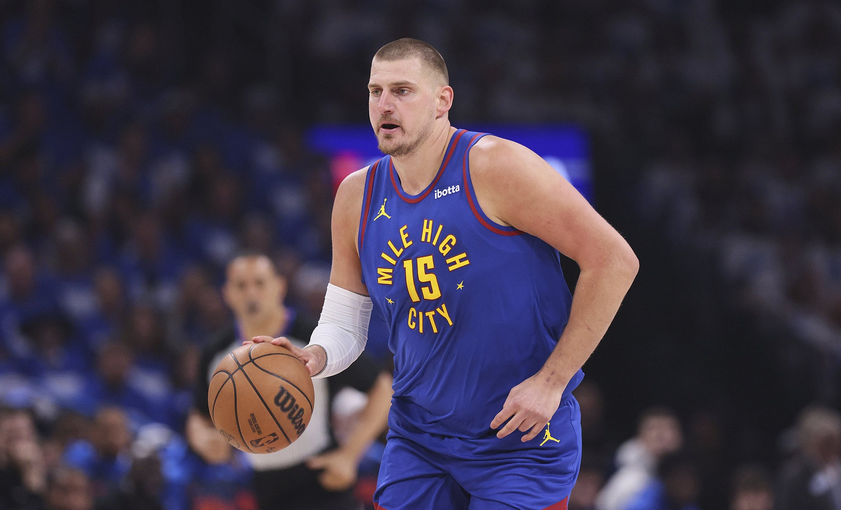 掘金爆冷法国男篮，巴恩斯惊艳世界的简单介绍