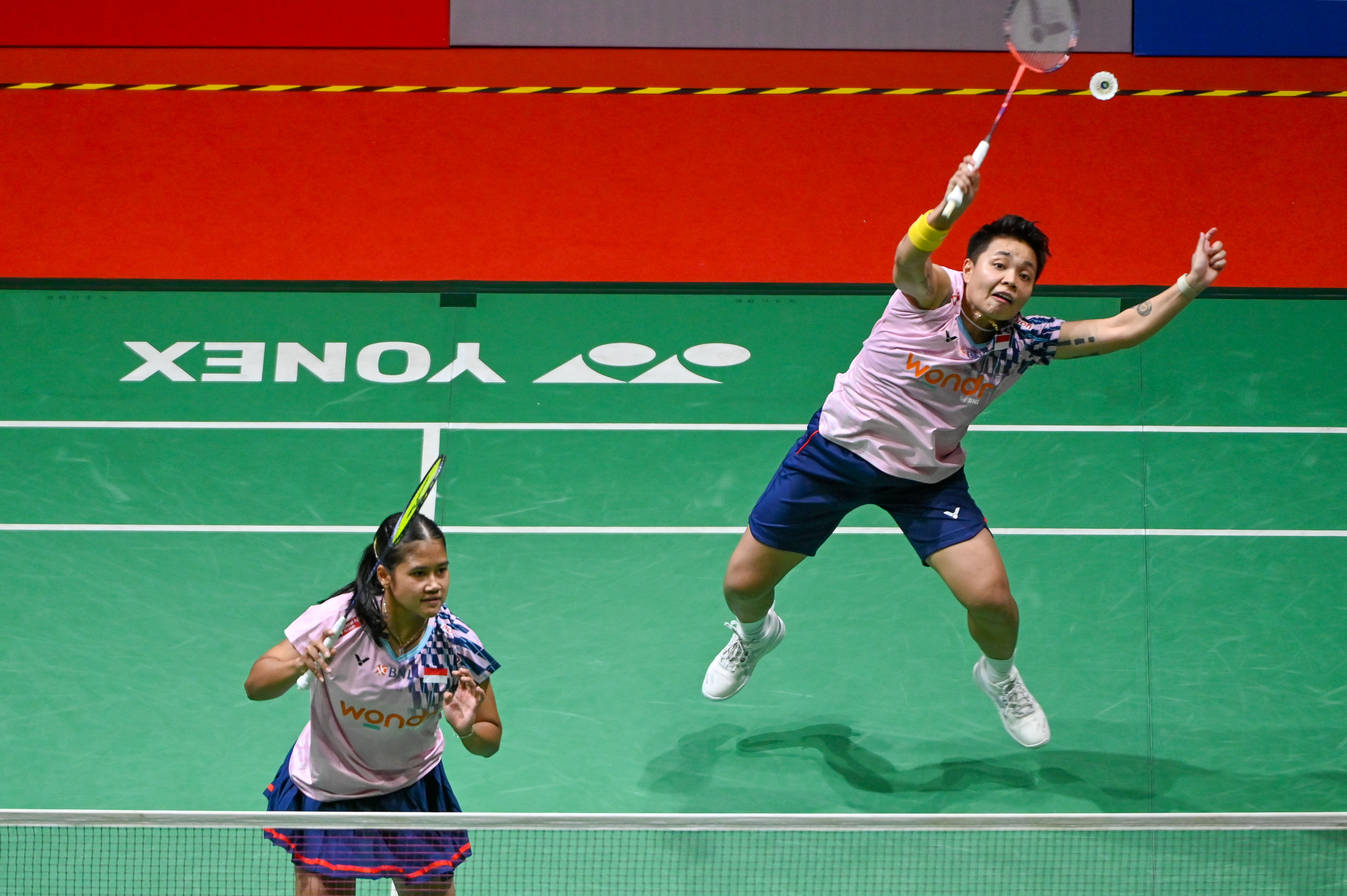 包含印度羽毛球队逆转马来西亚羽毛球队，马琳打破历史纪录的词条