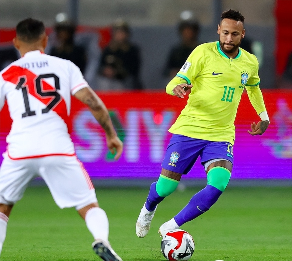 巴西血洗莱比锡红牛,内马尔爆发神勇 巴西血洗莱比锡红牛,内马尔爆发神勇