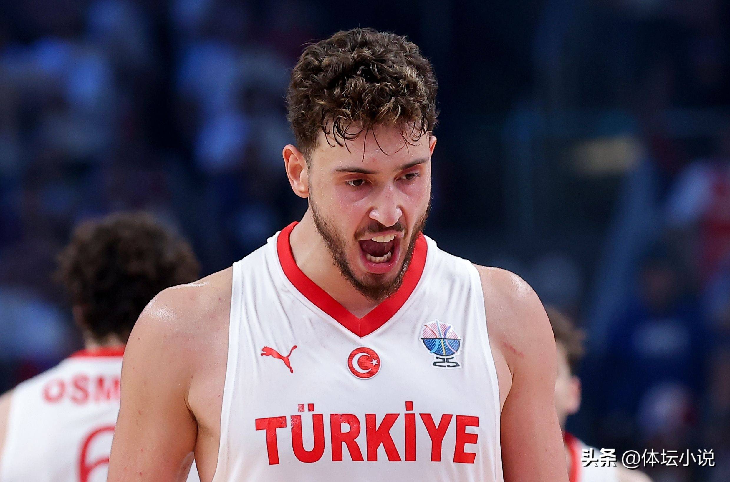 土耳其男篮碾压塞尔维亚男篮，米切尔统治全场的简单介绍