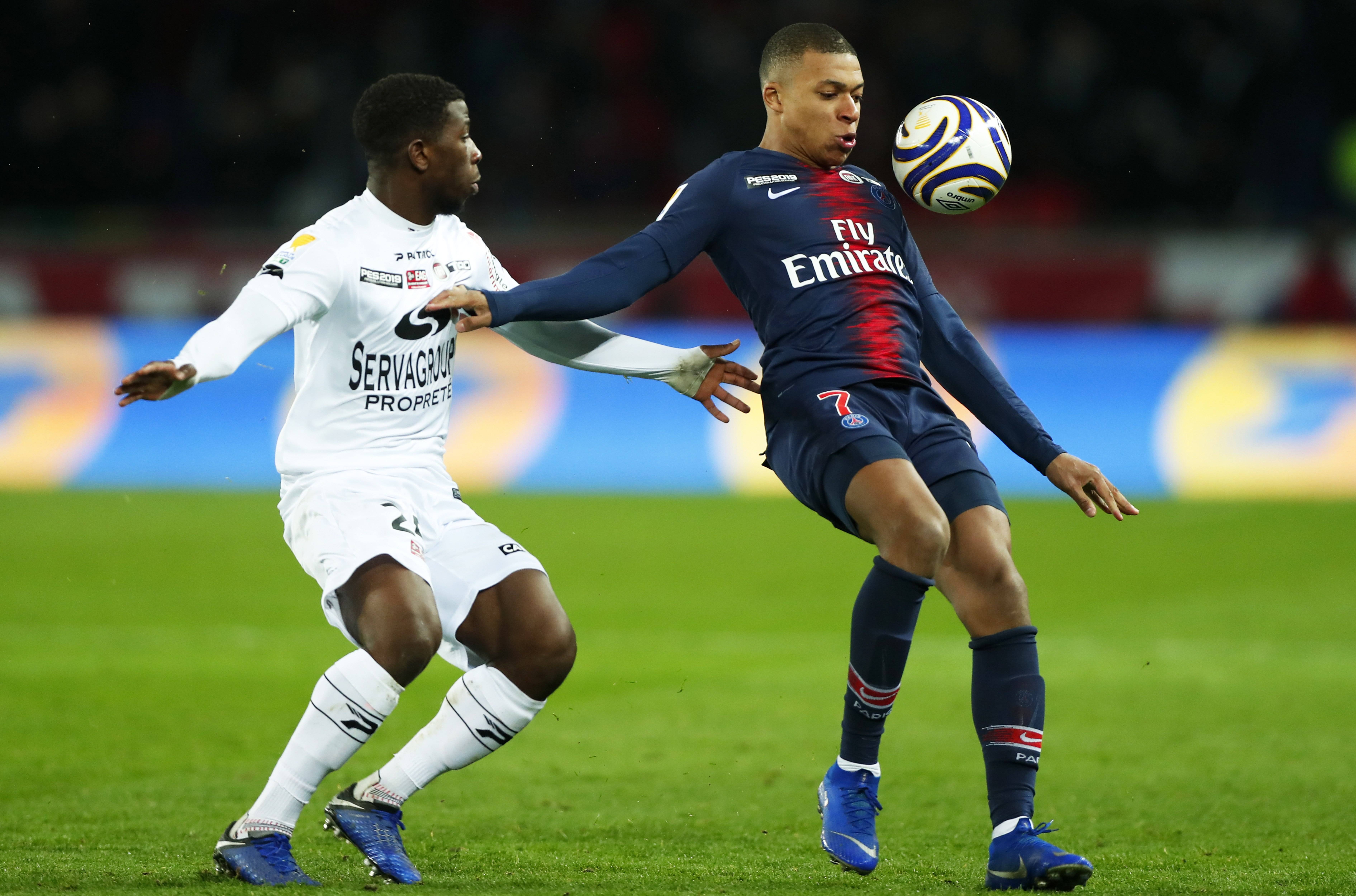 荣耀璀璨：法国足球盛事中的巅峰较量的简单介绍