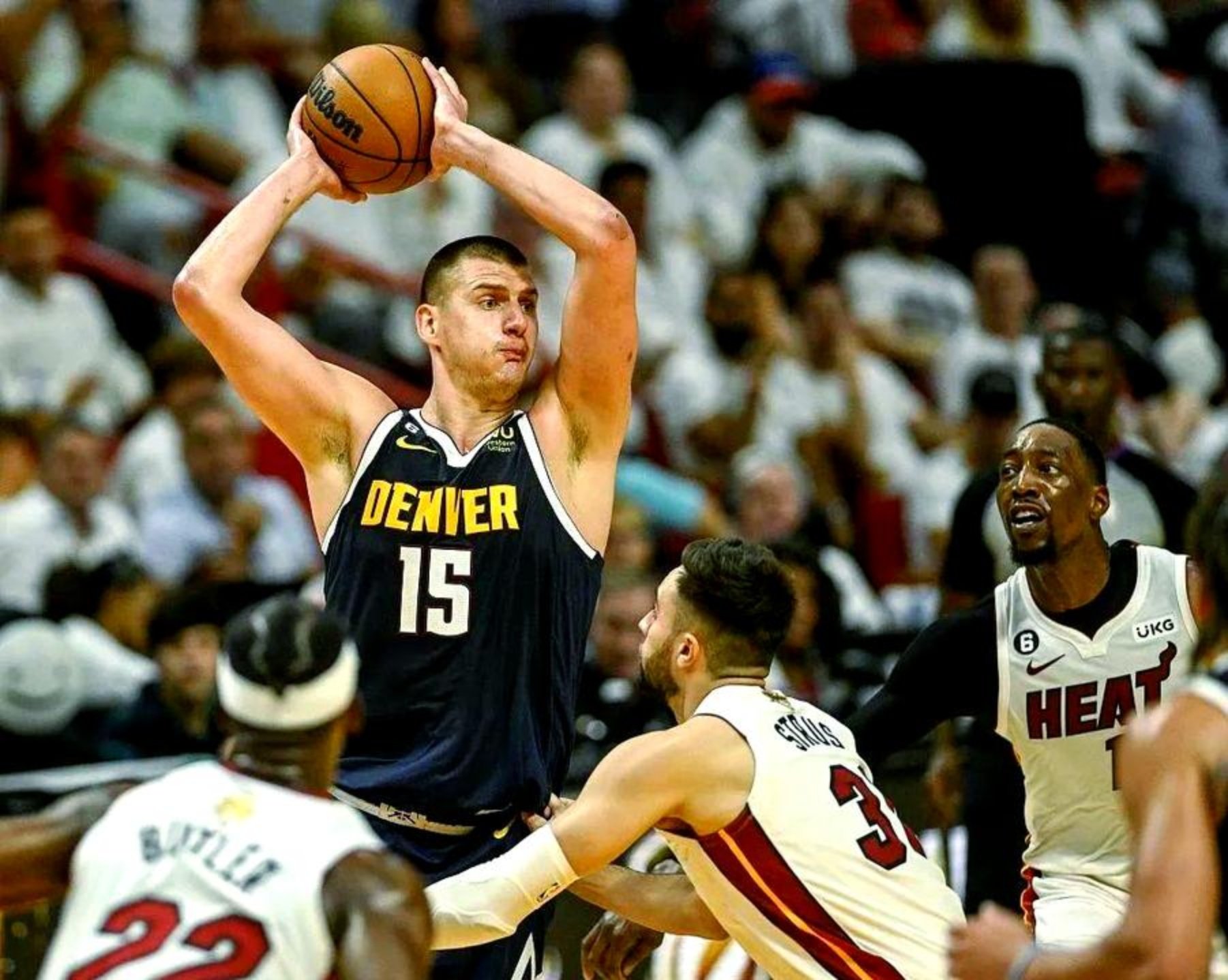 NBA球星热身赛表现抢眼,球迷热情高涨的简单介绍 NBA球星热身赛表现抢眼,球迷热情高涨的简单介绍