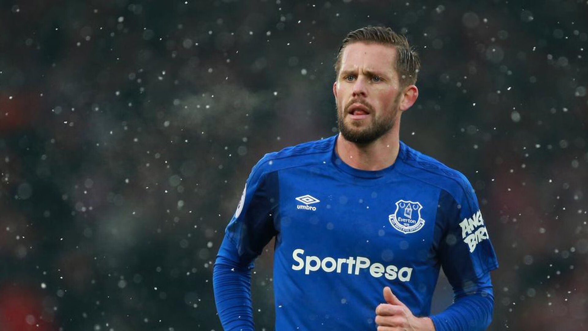 卢卡库的瑞士军刀，一场比赛如何被一个前锋重新定义